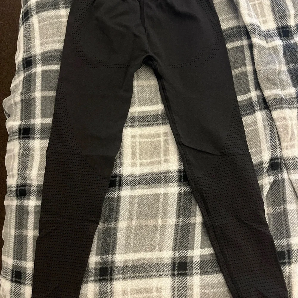 Black Gymshark Leggings - Picture 3 of 6